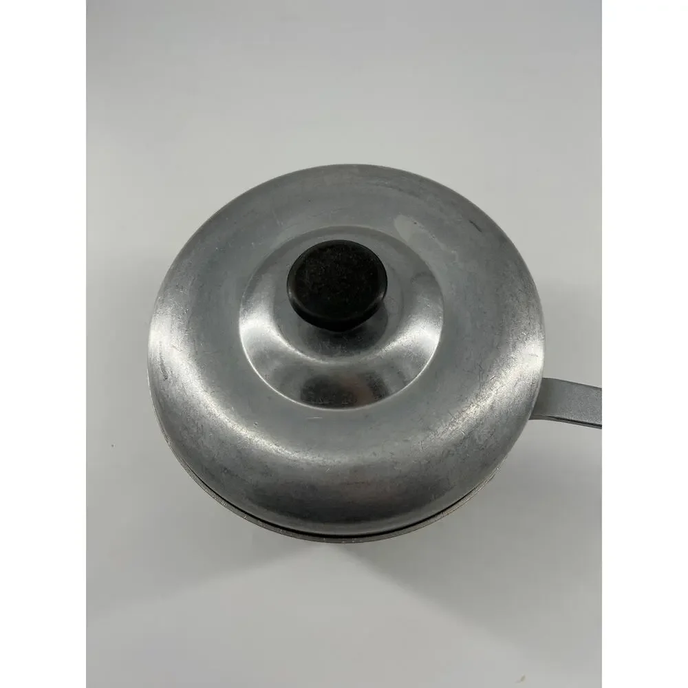 Wear Ever Pot Pan 2 3/4 Quarts Made in USA Kitchen NSF Aluminum Lid Saucepan